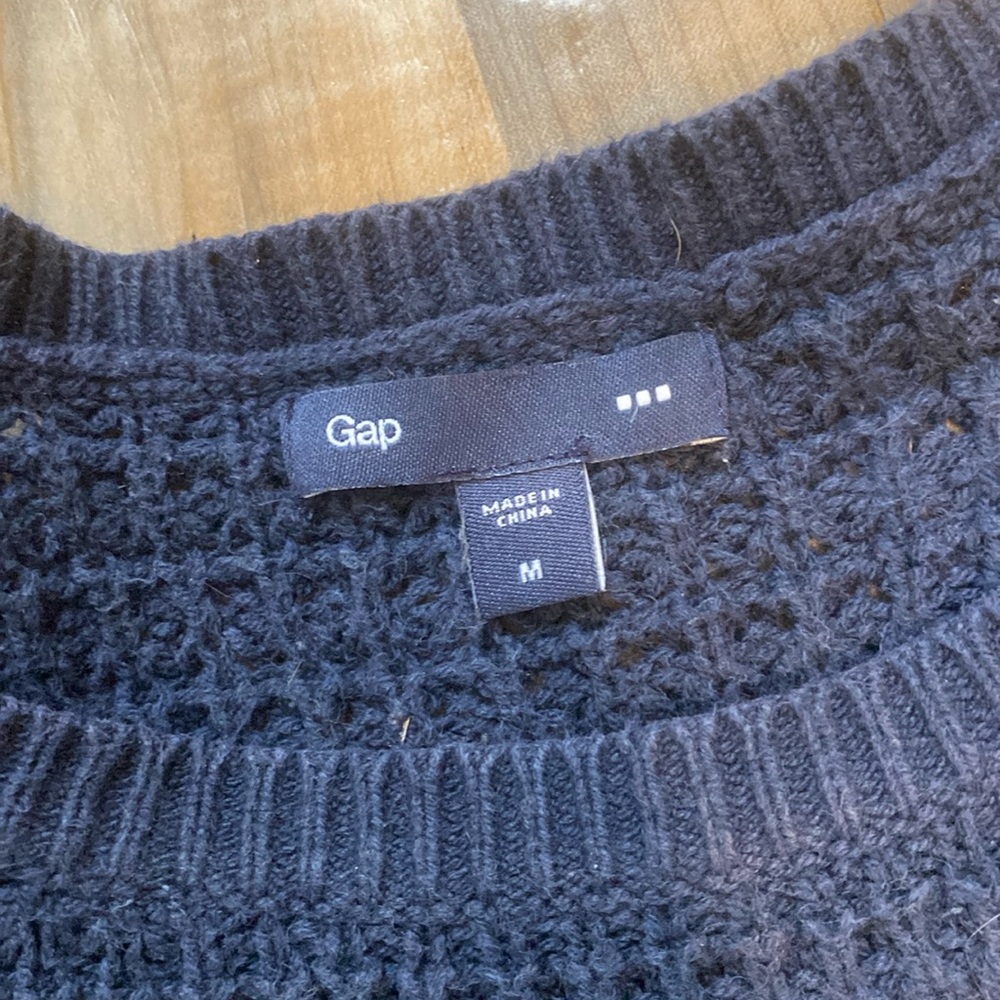 Gap Sweater - Picture 3 of 7